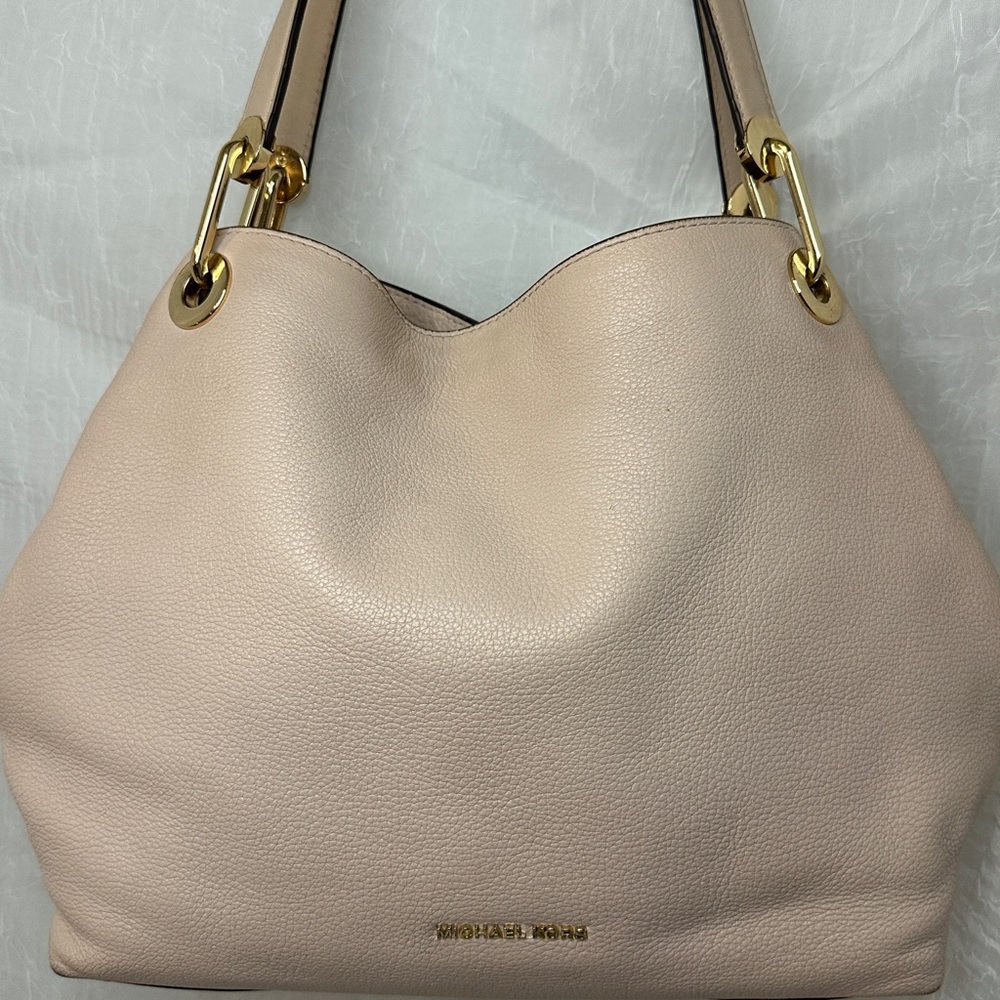 Michael Kors Blush Shoulder Bag with Gold Accents Raven - Picture 2 of 13
